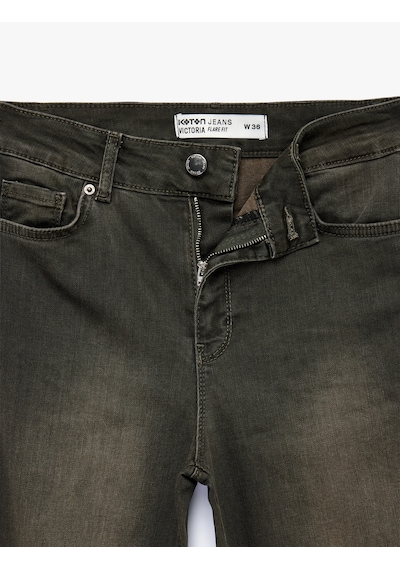Koton Dar Kesim Düğmeli Cepli İspanyol Paça Denim Pantolon - Flare Jeans Haki 6sal40095mw Haki