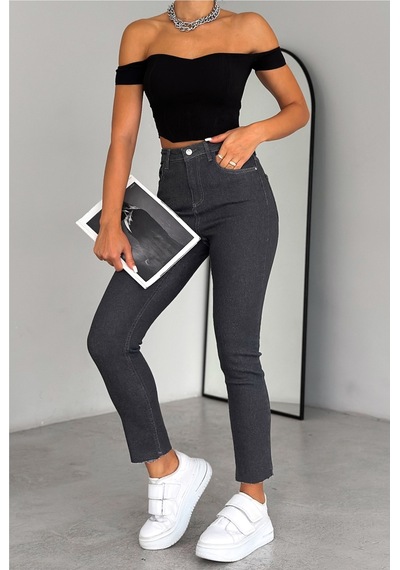 Femelle Gri Yüksek Bel Paçası Kesik İçi Şardonlu Slim Fit Mom Jean