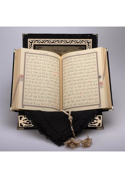 Şal + Tesbih + Kuran Hediye Seti Orta Boy, Şemslafzatullah, Gold Pleksi, Raşel Kutu, Siyah
