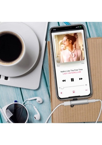 Kulaklık Şarj Giriş Adaptörü Çoklayıcı Apple Uyumlu iPhone 7-8 - X Plus