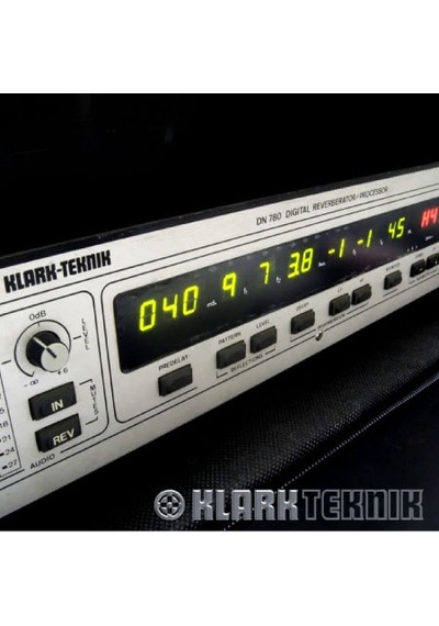 Behringer Qx1204Usb 12 Girişli 2/2 Bus Mixer. Klark Teknik Effc.