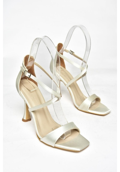 Fox Shoes S569815404 Bej Saten Kumaş Kadın Ayakkabı Bej