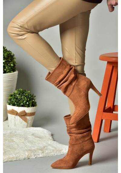 Fox Shoes R404020302 Taba Süet İnce Topuklu Büzgülü Kadın Bot Taba