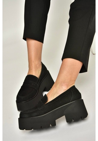 Fox Shoes Y272972502 Siyah Süet Kalın Tabanlı Günlük Kadın Ayakkabı Siyah