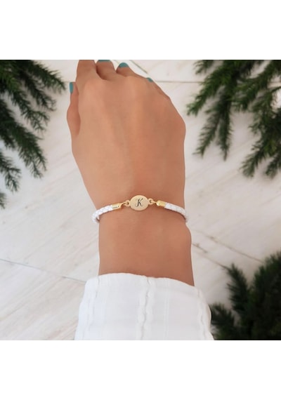 K Harfine Özel Oval Motifli 14 Ayar Altın Plakalı Doğal Beyaz Derili Hediye Bileklik-529harf K