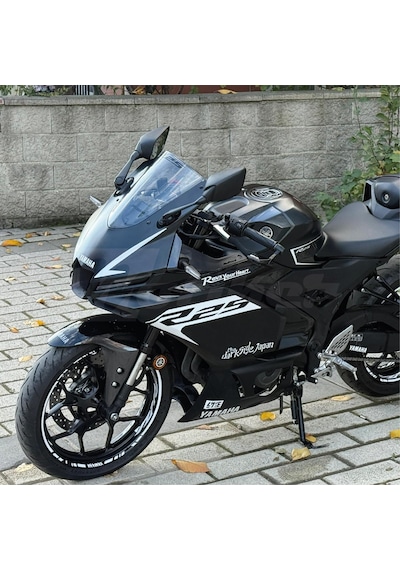 Yamaha Yzf R25 2025 Model Beyaz Sticker Etiket Modeli