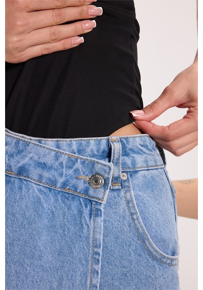 Tudors Kadın Slim Fit Dar Kesim Askılı Kare Yaka Sırtı Açık Sandy Kumaş Çıtçıtlı Siyah Body-51246 Tudors Kadın Slim Fit Dar Kesim Askılı Kare Yaka Sırtı Açık Sandy Kumaş Çıtçıtlı Siyah Body-51246