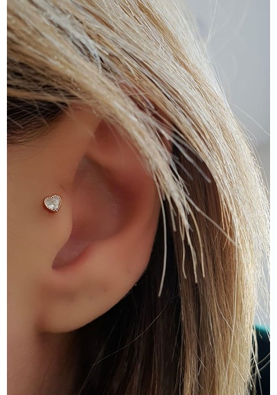 Pırlanta Parlaklığında Zirkon Taşlı 925ayar Gümüş Rose Kalp Figürlü Tragus Piercing Altın