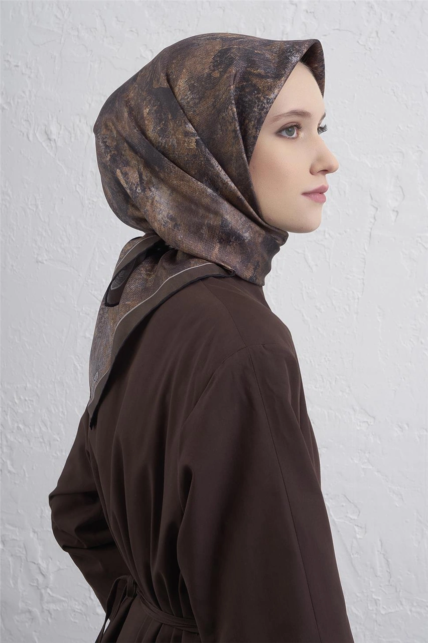 Armine Soyut Desenli Saf İpek Twill Eşarp 9433d 52 KAhverengi