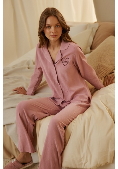 Pembe Slogan Ve Kalpli Nakışlı Dokuma Pijama Takımı