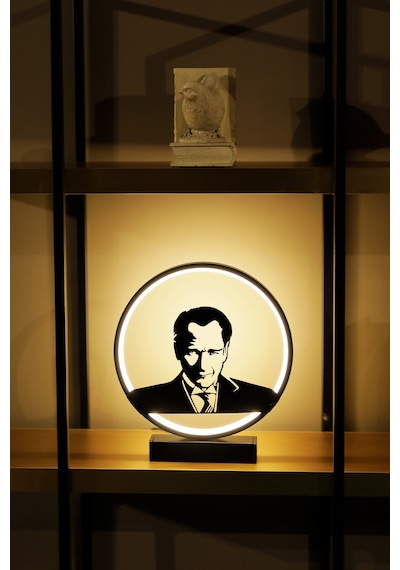 Modern Atatürk Portre Metal Led Masa Lambası Dekoratif Gece Lambası Özel Tasarım Işıklı Obje Mustafakemal