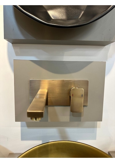 İsaoğlu Yapı Antik Gold Duvardan Ankastre Batarya Ankastre Lavabo Armatürü Pirinç Gold