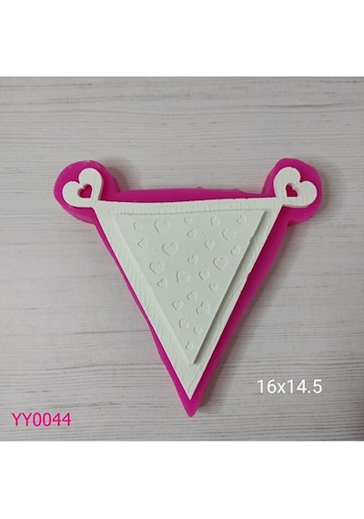 Yy0044 Kalp Kulplu Üçgen Model Silikon Kalıp