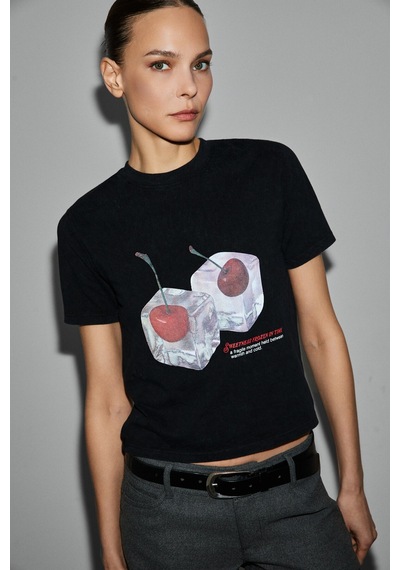 Grımelange Melunae Kadın Organik Pamuklu Bisiklet Yaka Kısa Kollu Baskı Detaylı Siyah T-shirt Siyah Grımelange Melunae Kadın Organik Pamuklu Bisiklet Yaka Kısa Kollu Baskı Detaylı Siyah T-shirt Siyah