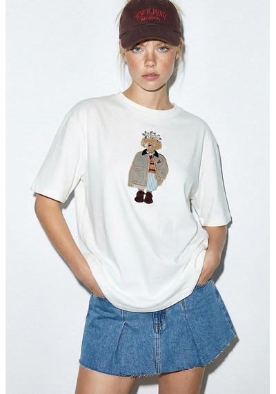 Shade Kadın Köpek Nakışlı Taş İşlemeli Relaxed Fit Pamuk T-shirt 1077 60286067 - Beyaz L