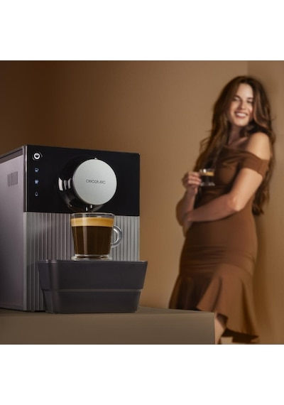 Cecotec Cremmaet Cube 2200 W Tam Otomatik Kahve Makinesi