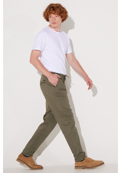 Lee Slim Fit Dar Kesim Normal Bel Haki Esnek Jogger Pantolon LM043002801 Haki