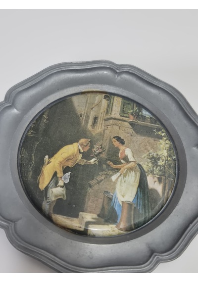 Vintage Zınn Çerçeveli Dekoratif Der Ewige Hochzeiter Temalı Duvar Tabağı 10cm 002