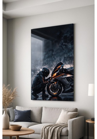 Siyah Kasklı Motorcu Cam Tablo