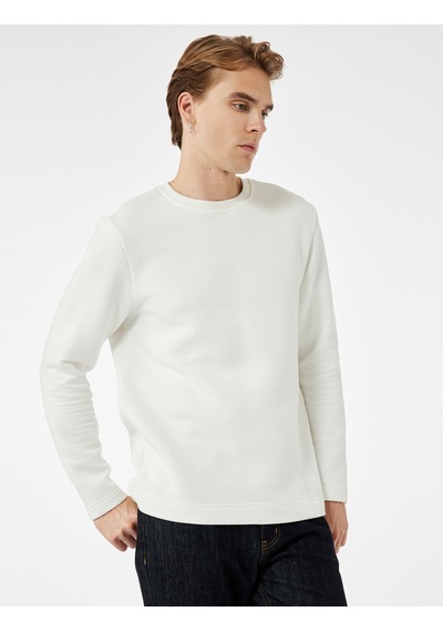 Koton Uzun Kollu Pamuklu Bisiklet Yaka Basic Sweatshirt Ekru 6wam70028mk Ekru