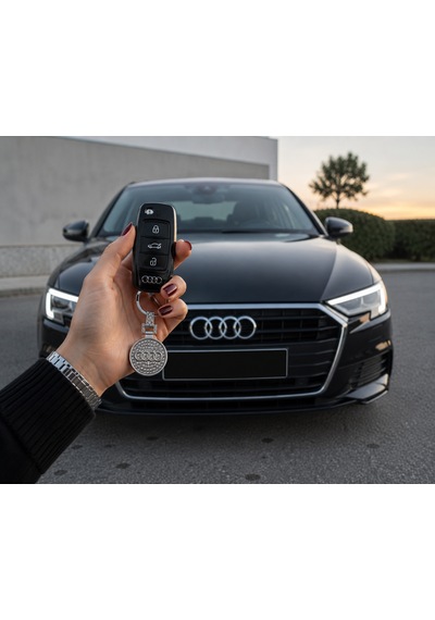 Audi İle Uyumlu Lüks Metal Taşlı Anahtarlık Aksesuar A1 A3 A4 A5 A6 A7 Q1 Q3 Q5 Q7 Quatro Sline
