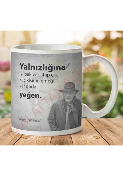 Tuncel Kurtiz Yalnızlığına İyi Bak İki Tarafı Baskılı Kupa Bardak.jpg