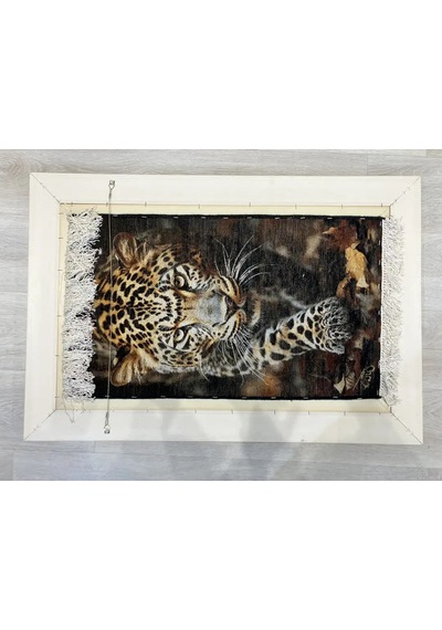 İran El Dokuma Tablo Halı Avcı Leopar Figürlü 44x76 Cm Leopard