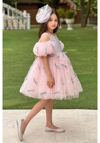 Riccotarz Kız Çocuk Düşük Omuzlu Balon Kollu Göğsü Pulpayet İşlemeli Üzeri Yusufçuk Detaylı Pembe Abiye Pembe Riccotarz Kız Çocuk Düşük Omuzlu Balon Kollu Göğsü Pulpayet İşlemeli Üzeri Yusufçuk Detaylı Pembe Abiye Pembe