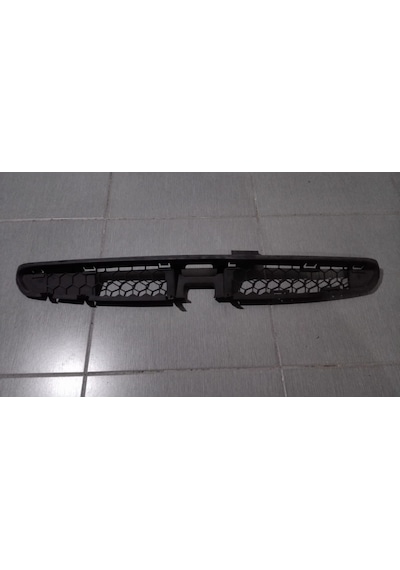 Renault Clio Symbol Ön Tampon Izgarası 8200050533