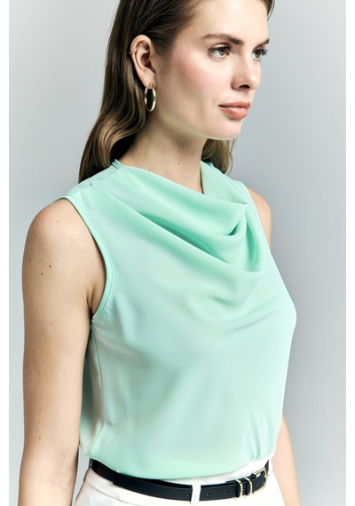 Degaje Yaka Kolsuz Bluz - Mint-136990 MİNT