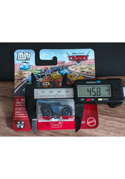 Disney Pixar Cars Mini Arabalar Jackson Storm Dikkat Uzunluk 4cm Çok Renkli