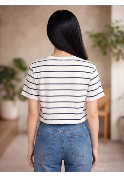 Nealirsanall.com Kadın Çizgili Kalp Nakışlı Crop T-shirt - Bisiklet Yaka Kısa Tişört Çok Renkli Nealirsanall.com Kadın Çizgili Kalp Nakışlı Crop T-shirt - Bisiklet Yaka Kısa Tişört Çok Renkli