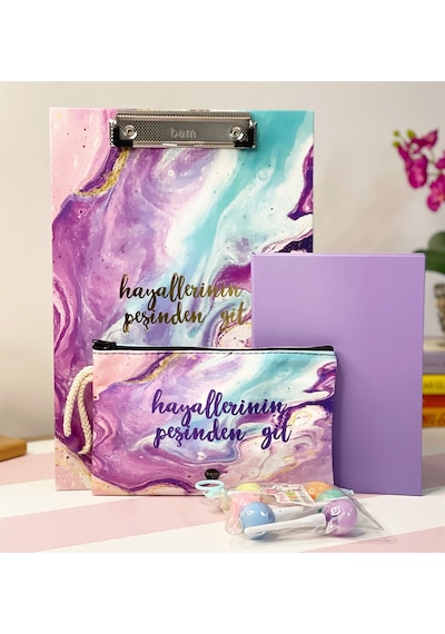 Hayallerinin Peşinden Git Tasarımlı Sekreterlik Kalemlik Mor Renk Lastikli Defter Ve Lolipop Kalem