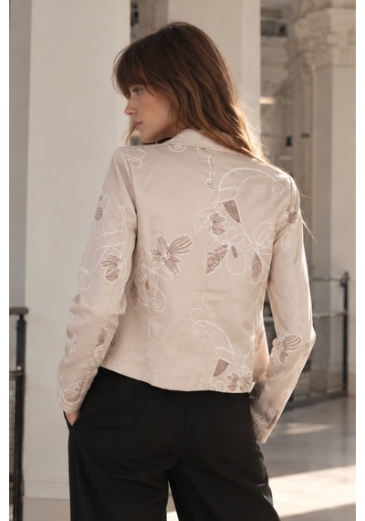 Armonika Kadın Bej Kruvaze Yaka Desenli Crop Ceket Arm-27k001025