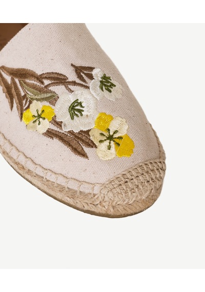 Yargıcı Küçük Çiçek Desenli Nakış İşleme Espadril 26ykay4028x 006 Ekru