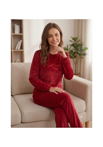 Kadın Uzun Kollu Manşetli Likralı Soft Kadife Pijama Takımı Kırmızı