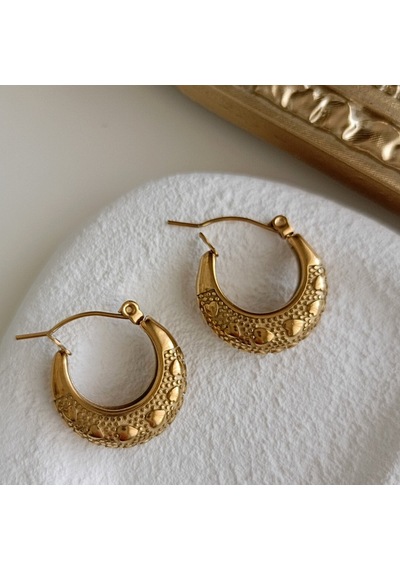 Lente Aksesuar Antik Gold Renk Kabartma Kalp Desenli Vintage Çelik Küpe Altın