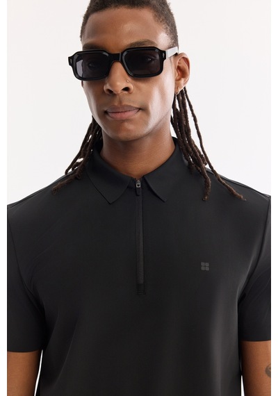Avva Erkek Siyah Polo Yaka Fermuarlı Hızlı Kuruyan Kırışmaz Teknik Kumaş Regular Fit T-shirt A61y1124
