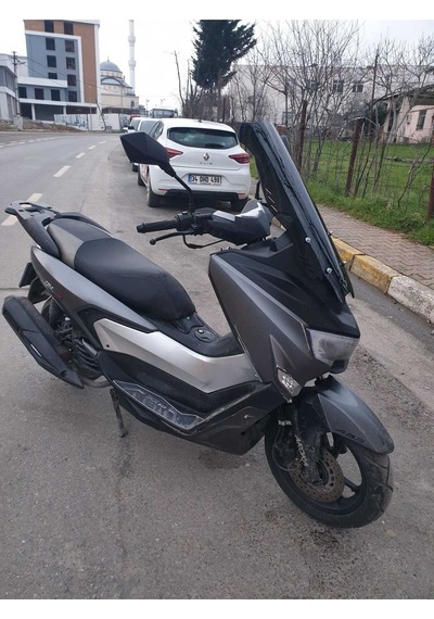 Motocam Arora Zrx 200 Ön Cam 2022 Model 65cm Siyah Renkli 4mm Orta Boylu