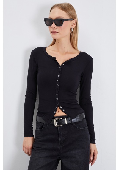 Fullamoda Önü Çıtçıtlı Ribanalı Slim Fit Bluz Siyah