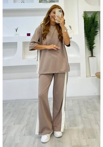 Fiolin Soft Touch Modal Kumaş Şeritli Detaylı Yırtmaçlı Takım Bej