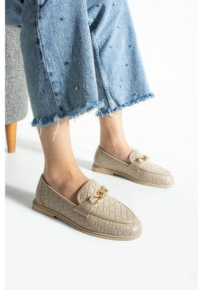 Lebibe Shoes Maby Kadın Bej Örgü Dokulu Zincir Detaylı Loafer Düz Ayakkabı Babet