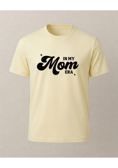 In My Mom Era. Baskılı Anne T-shirtü Sarı