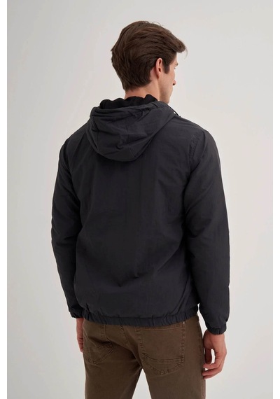 Cazador Basic Regular Fit Siyah Erkek Mont 10200
