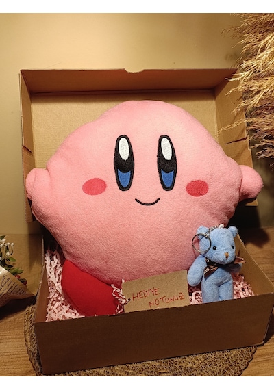 Kutulu Hediye Seti / Kirby Yastık 30cm Ve Ayıcık Anahtarlık