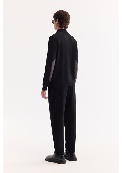 Avva Erkek Siyah Dik Yaka Fermuarlı Rayon Tüylenmeyen Triko Regular Fit Kazak A52y5020