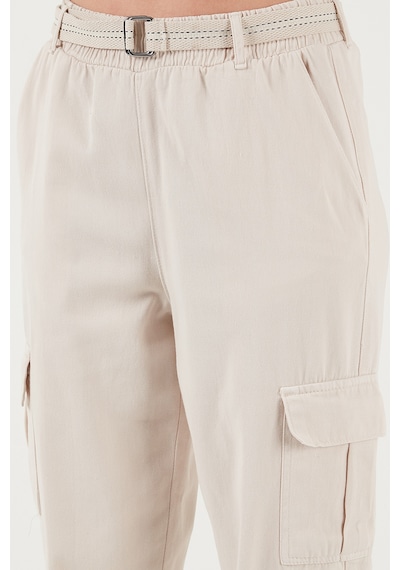 Lela Pamuklu Standart Fit Normal Bel Lastikli Paça Kemerli Jogger Bayan Pantolon 668Yp5045 Taş