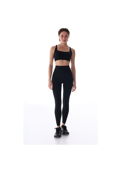 Penti Siyah Stretch360 Orta Destek Çapraz Sırt Detaylı Kaydırmaz Askılı Cross Back Spor Sütyeni