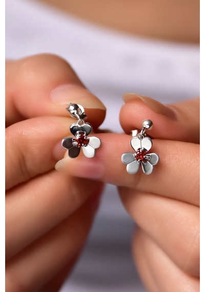Papatya Silver 925 Ayar Gümüş Rodyum Kaplama Hediyeli Garnet Taşlı Frezya Çiçeği Küpe