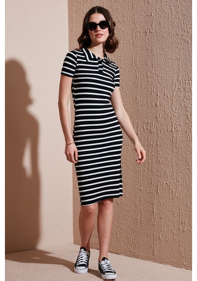 Lela Streç Slim Fit Düğmeli Polo Yaka Kısa Kollu Mini Boy Çizgili Elbise Bayan Elbise 5866167 Siyah-beyaz Beyaz - Siyah